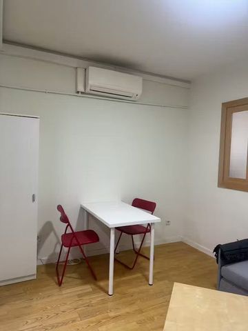 Calle de Lavapiés, Madrid, Community of Madrid 28012 - Photo 5