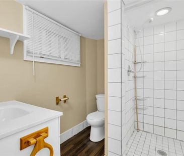 For Lease - 746 King Street, Hamilton, Ontario - Photo 6