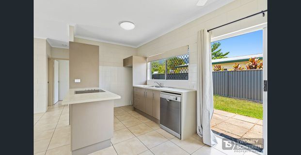 Charming 2-Bedroom Duplex - Photo 1