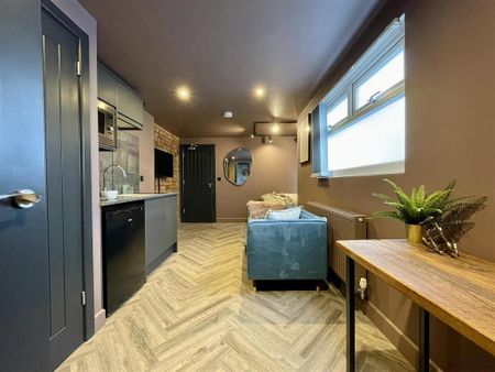 Studio to rent - Photo 3