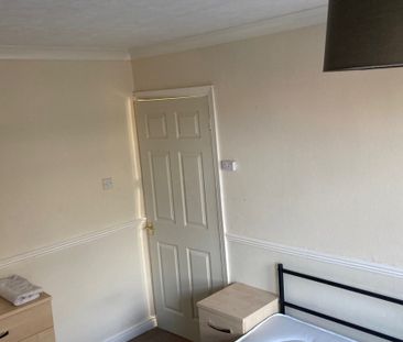 Wycliffe Avenue, Hull Road - P10608 - Photo 5