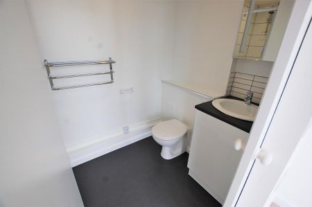 Studio to rent - Photo 5