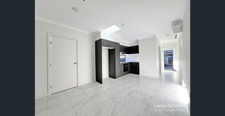 Spacious Two bedroom Granny Flat - Photo 5