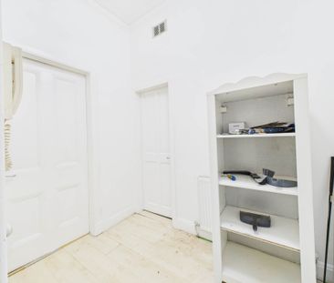 Price £695 pcm - Available Now - Unfurnished - Photo 4