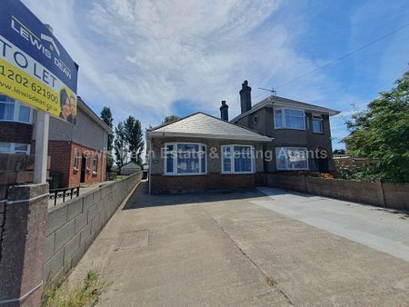 Hamworthy Park Bungalow - Photo 2