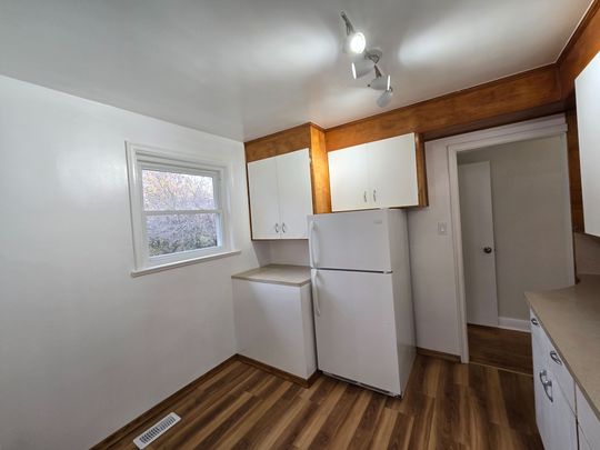 For Lease - 24 Fulham Street, Toronto, Ontario - Photo 1