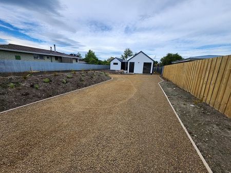 Charming 4BR Amberley Haven - $600/week - Photo 3