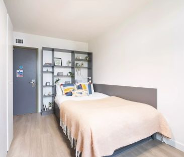 Townhouse Shared Apartment - Photo 6