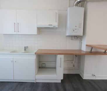 Location Appartement 3 pièces 57m² - Photo 2