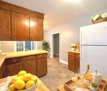 63 THOMPSON Avenue #UPPER - Photo 5