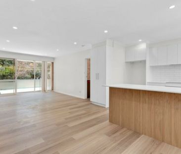 4/10 Longeranong, Farrer ACT, Belconnen - Photo 1