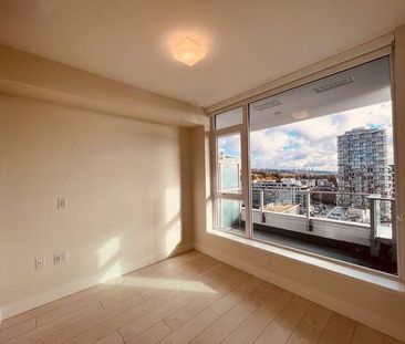 River District year old 1 bedroom / 1 bathroom plus den highrise - Photo 4