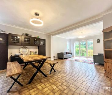 Parkfield Road, Ickenham, UB10 - Photo 2