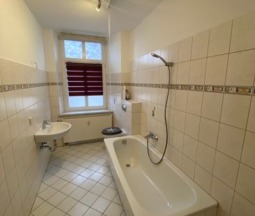 3-Raum-Wohnung mit EBK, Balkon und Kamin - Photo 6