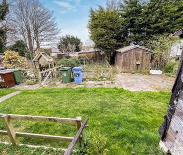 14 Victoria Crescent, Lisburn, BT27 4TF - Photo 1