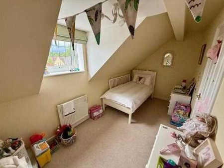 4 bedroom townhouse to rent - Photo 4