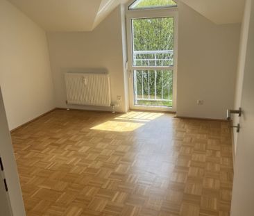 Helle 3-Zimmer-Wohnung mit Balkon und Parkplatz in Linz/Oed – sofor... - Photo 3