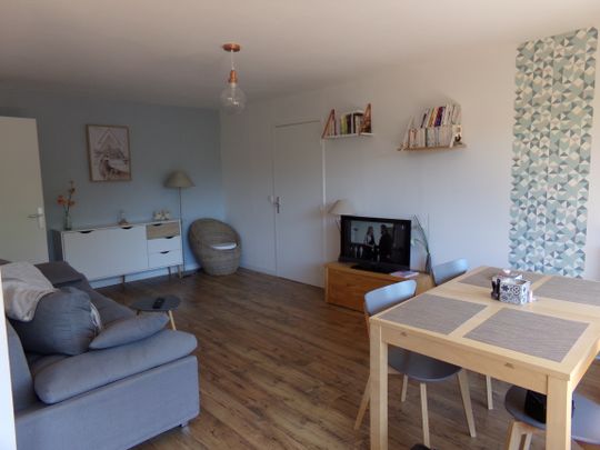 CHAMBERY LE VIEUX T2 AVEC TERRASSE ET GARAGE – ref 380 - Photo 1