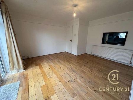 Sonia Gardens, Hounslow, TW5 - Photo 2