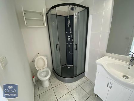 Location Appartement 1 pièce 25m² ST DENIS 97400 - Photo 4