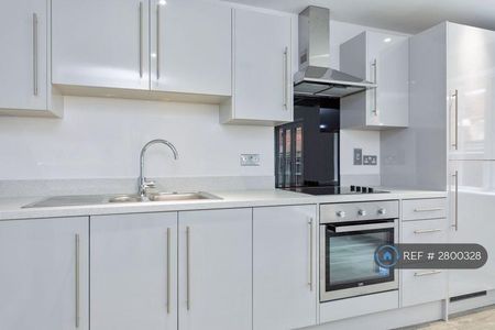 2 bedroom flat to rent - Photo 3