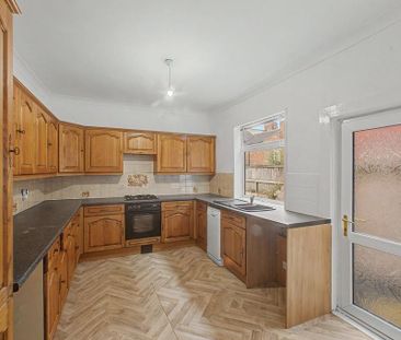 3 bedroom terraced house to rent - Photo 6