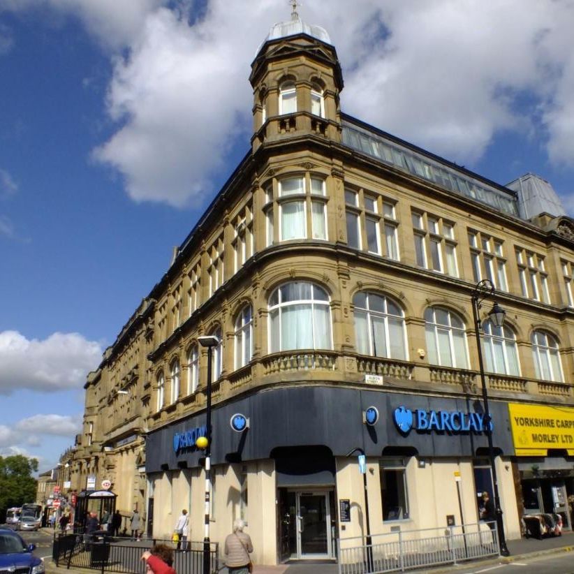 Bank House, Morley, Leeds - Photo 1