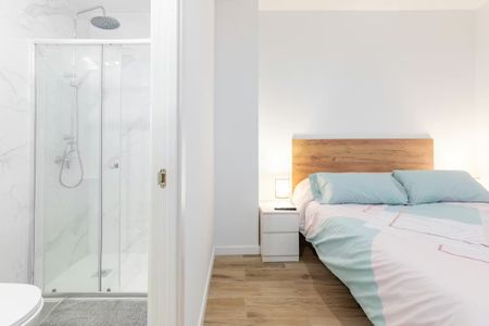 Avinguda de Sant Josep de la Muntanya, Valencia, Valencian Community 46008 - Photo 2