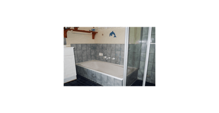 3 Bedroom Family Home - Great Location - Photo 4