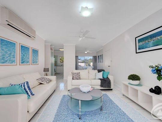 Fully Furnished Top Floor Unit! - Photo 1