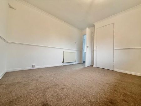 2 bedroom semi-detached house to rent - Photo 2