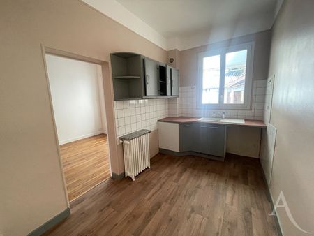 Location maison 4 pièces, 104.00m², Châteauroux - Photo 3
