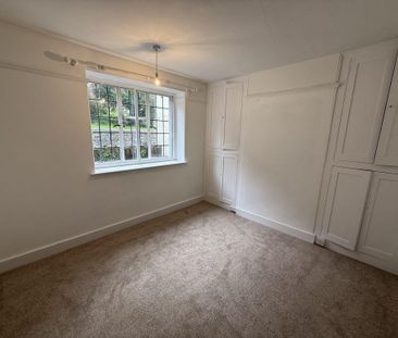 2 bedroom cottage to rent - Photo 2