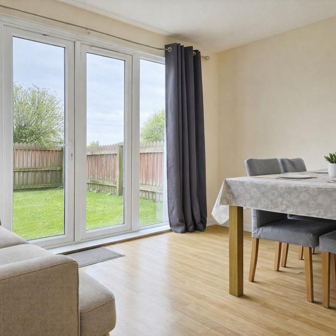 3 bedroom terraced house to rent - Photo 1