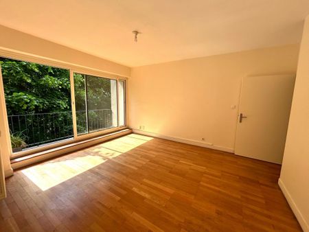Location Appartement 2 pièces 66m² STE FOY LES LYON 69110 - Photo 2