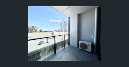 Park Avenue - Brand New One Bedroom and Study In South Melbourne - Photo 3