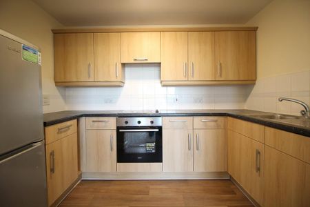 1 bedroom flat to rent - Photo 4