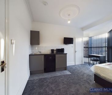 Queens Road, Middlesbrough - Photo 1