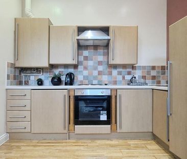 2 bedroom flat to rent - Photo 4