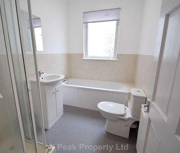Large First Room In A House Share - Southchurch Village - Windermere Road, SS1 - Photo 3