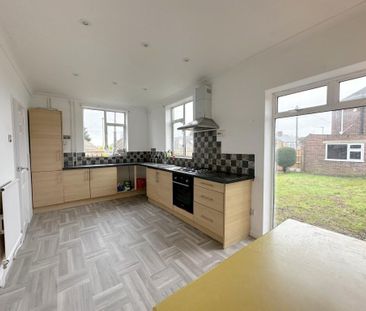 Semi Detached House - Photo 6