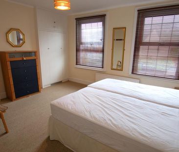 2 bedroom semi-detached house to rent - Photo 3