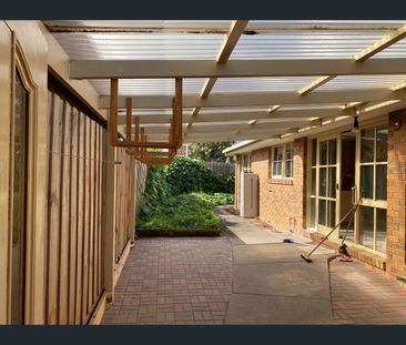 2/9 Devon Drive, Doncaster East, Vic 3109 - Photo 4
