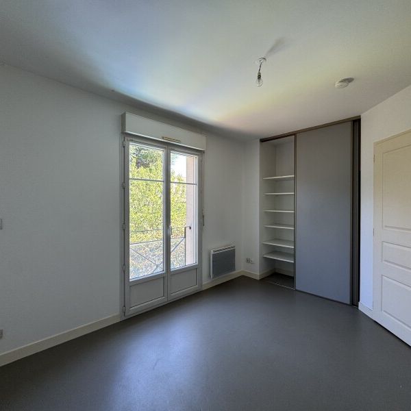 Location Appartement 2 pièces 44m² ST JEAN DE LA RUELLE 45140 - Photo 1