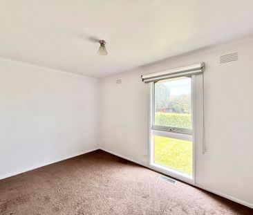 27 Jabone Terrace, Bell Park, VIC, 3215 - Photo 4