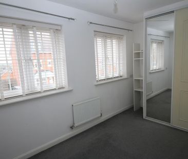 2 bedroom terraced house to rent - Photo 3