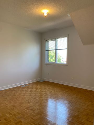 For Lease - 169 Matthew Drive Unit# Upper Level, Vaughan, Ontario - Photo 3