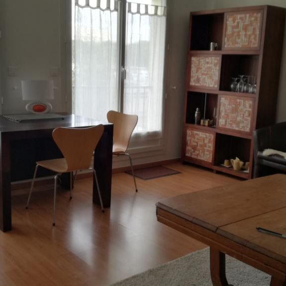 Location Appartement 3 pièces 78m² - Photo 1