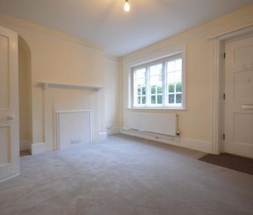 3 bedroom end of terrace house to rent - Photo 3