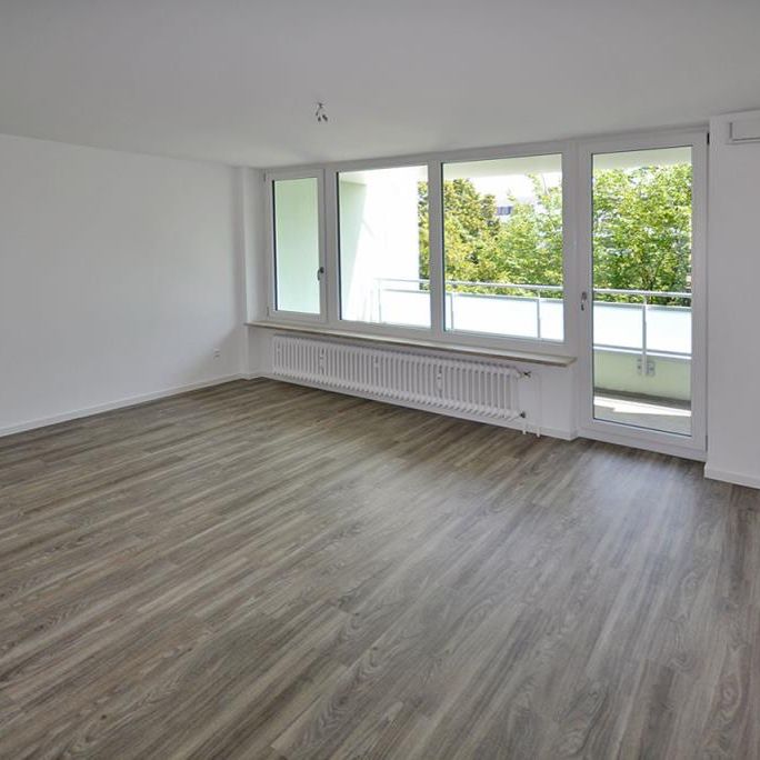 Komplett sanierte 3-Zimmer-Wohnung mit überdachtem Balkon in Taufkirchen - Photo 1